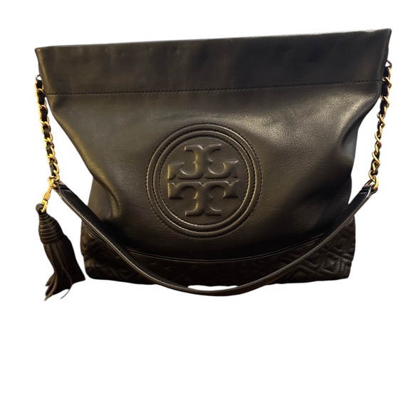 Tory Burch Handbags - Tory Burch Fleming Hobo Purse
